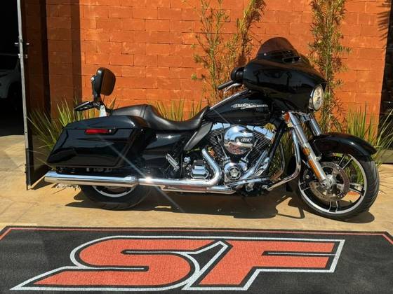 HARLEY-DAVIDSON STREET GLIDE HARLEY-DAVIDSON STREET GLIDE